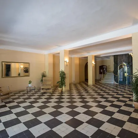 T2 Avec Vue Au Palais Lumiere Апартаменты Ла-Сьота