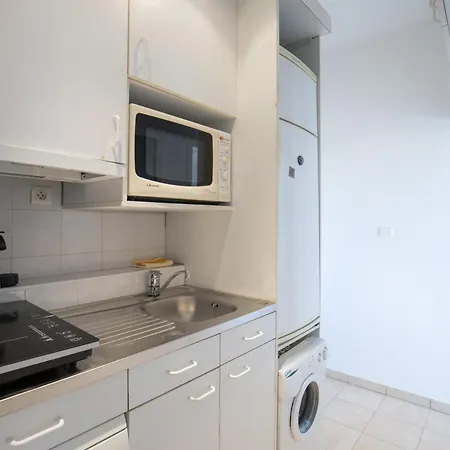 T2 Avec Vue Au Palais Lumiere Апартаменты