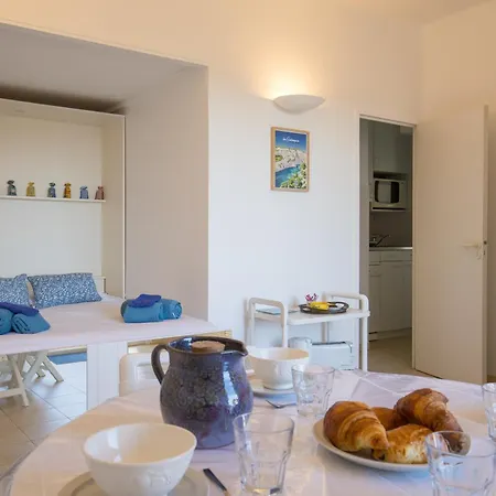 T2 Avec Vue Au Palais Lumiere Апартаменты