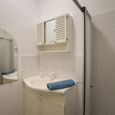 T2 Avec Vue Au Palais Lumiere Апартаменты *